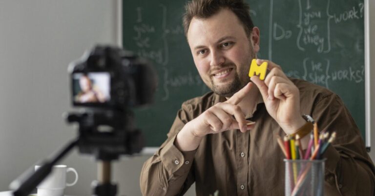 Câmeras Profissionais para Educadores: Ferramentas Essenciais para o Novo Ensino Digital